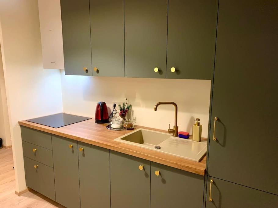 Brand New, Design Apartment Jojo, Oldtown, Balcony Bratislava Extérieur photo