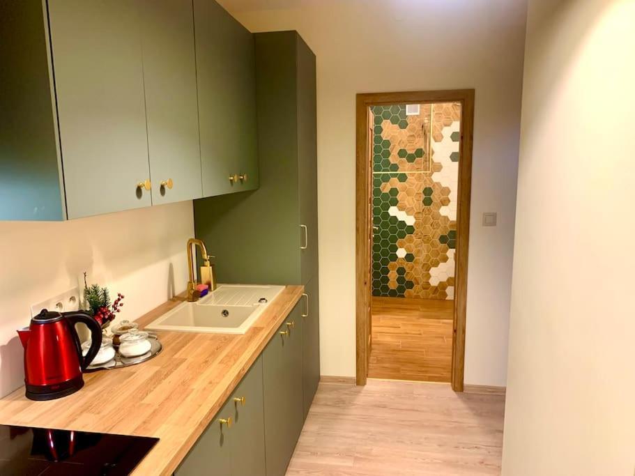 Brand New, Design Apartment Jojo, Oldtown, Balcony Bratislava Extérieur photo